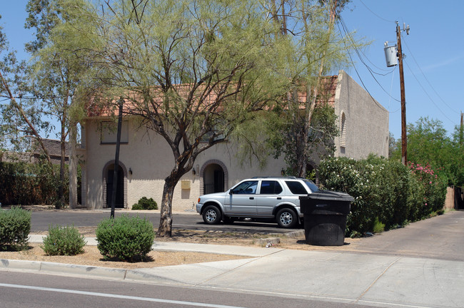 18037 N 40th St in Phoenix, AZ - Building Photo - Building Photo