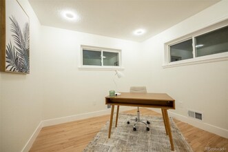 11000 Larry Dr in Northglenn, CO - Foto de edificio - Building Photo