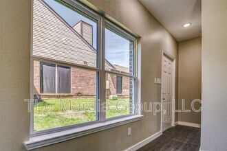 1110 Woburn Dr in Garland, TX - Building Photo - Building Photo