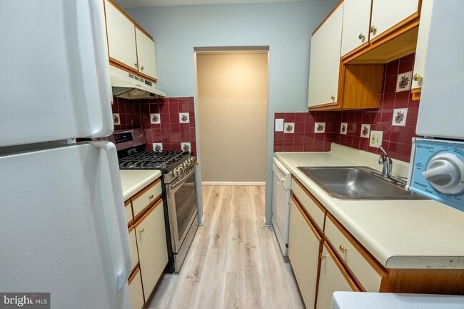 1533 Colonial Dr in Woodbridge, VA - Building Photo - Building Photo