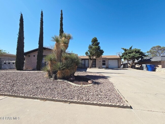 property at 6625 Escondido Dr