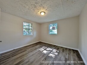 1355 W 32nd St in Jacksonville, FL - Building Photo - Building Photo