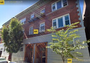 21 Aberdeen St, Unit D in Boston, MA - Building Photo