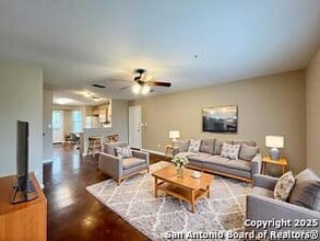 3141 Douglas Fir Dr in New Braunfels, TX - Foto de edificio - Building Photo