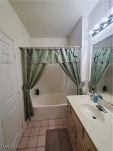 75 N Valle Verde Dr in Henderson, NV - Building Photo - Building Photo