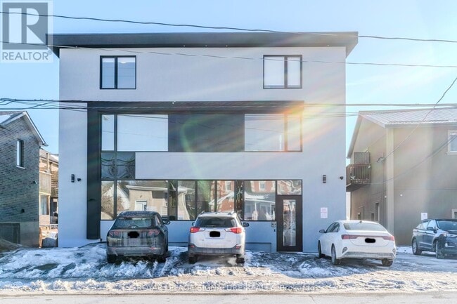 property at 66-266 John St W