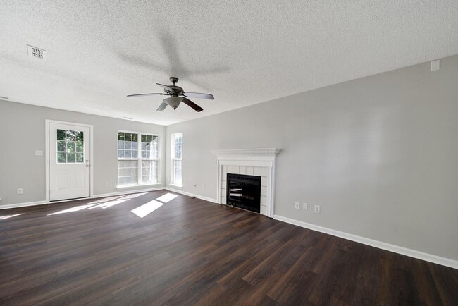 5517 Brook Falls Ct in Charlotte, NC - Building Photo - Building Photo