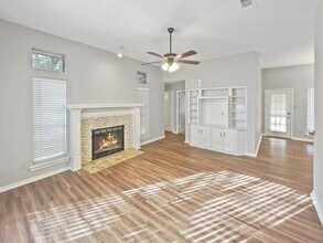 10324 Gray Oak Ln in Fort Worth, TX - Building Photo - Building Photo