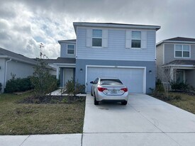 1261 Regal King Dr in Kissimmee, FL - Building Photo