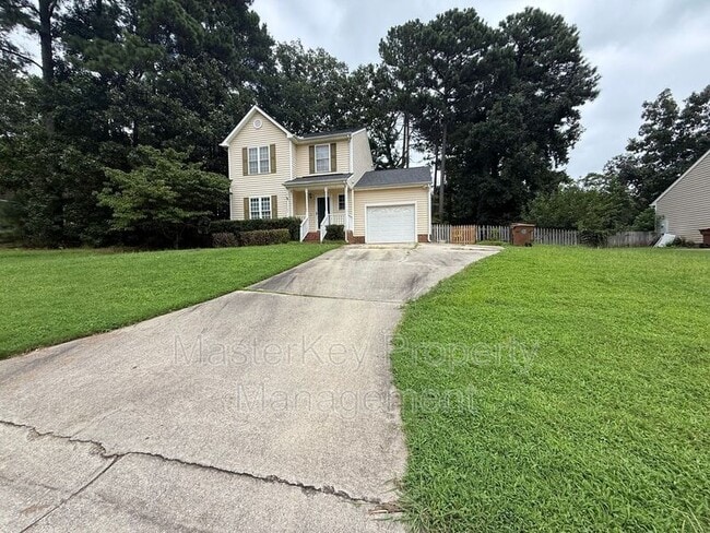 301 Adelaide Rd in Holly Springs, NC - Building Photo - Building Photo