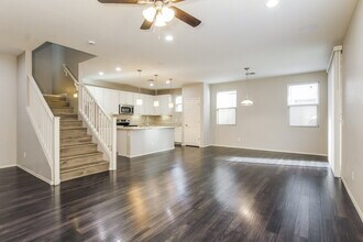 16417 W Latham St in Goodyear, AZ - Building Photo - Building Photo