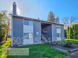 2326 21st Pl in Forest Grove, OR - Building Photo