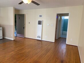 1731 Silver Lake Blvd in Los Angeles, CA - Building Photo - Building Photo