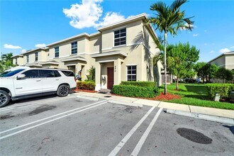 496 NE 4th Terrace in Florida City, FL - Building Photo - Building Photo