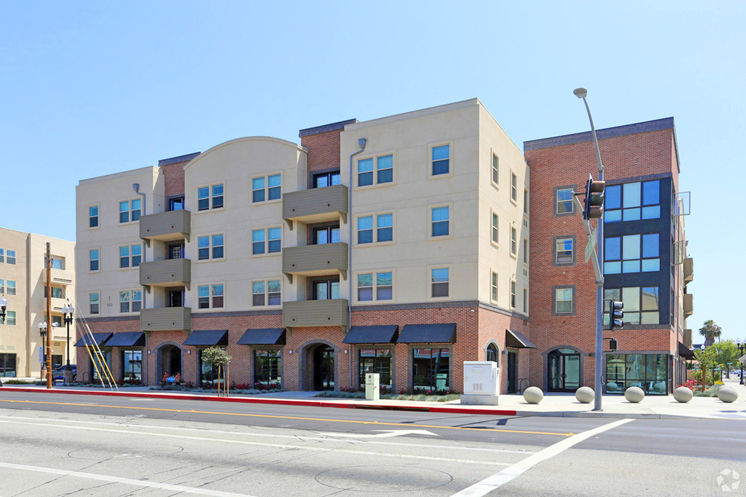 The Depot @ Santiago in Santa Ana, CA - Building Photo