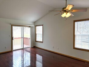 482 Fox Ln in Walworth, WI - Building Photo - Building Photo