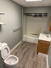 51 Pleasant St in Leominster, MA - Foto de edificio - Building Photo