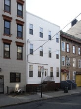 331 Monroe St in Hoboken, NJ - Building Photo - Building Photo