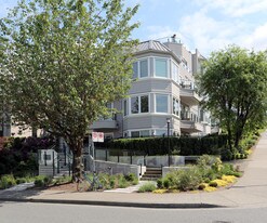2298 W 1st Ave in Vancouver, BC - Building Photo