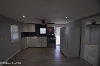 329 Pine Ave in Cocoa, FL - Building Photo - Building Photo