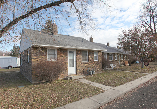 815-831 S Wade Cir in Boise, ID - Building Photo - Building Photo