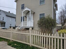 59 Harbor St in Stamford, CT - Building Photo