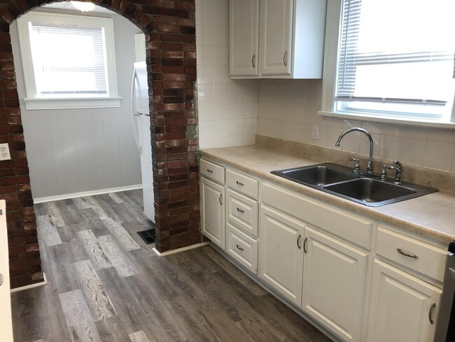 172 N Roys Ave in Columbus, OH - Building Photo - Building Photo