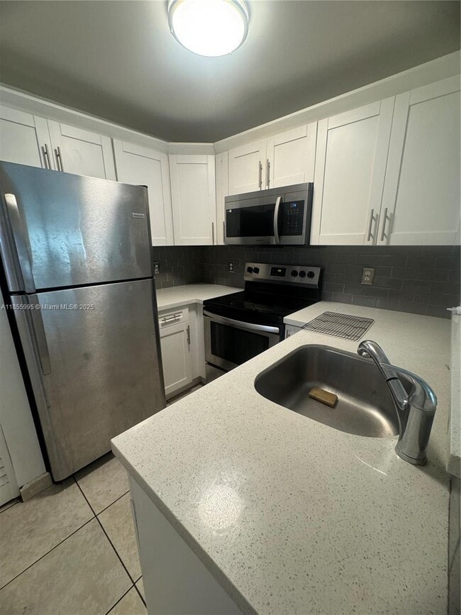 property at 2705 W 64th Pl