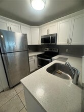 2705 W 64th Pl in Hialeah, FL - Building Photo - Building Photo