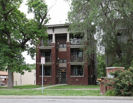 2701-2703 Benton Blvd Apartments