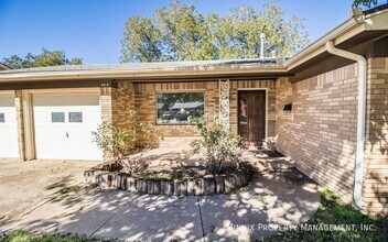 4414 52nd St in Lubbock, TX - Building Photo - Building Photo