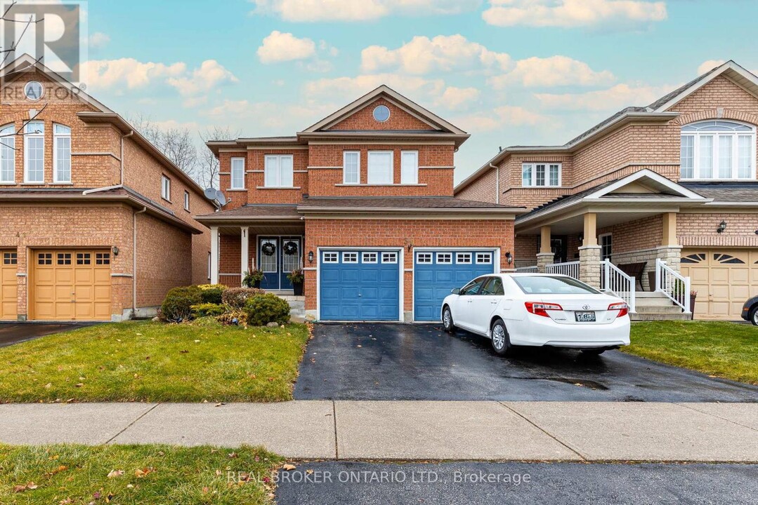 39 Ridgecrest Dr in Toronto, ON - Building Photo