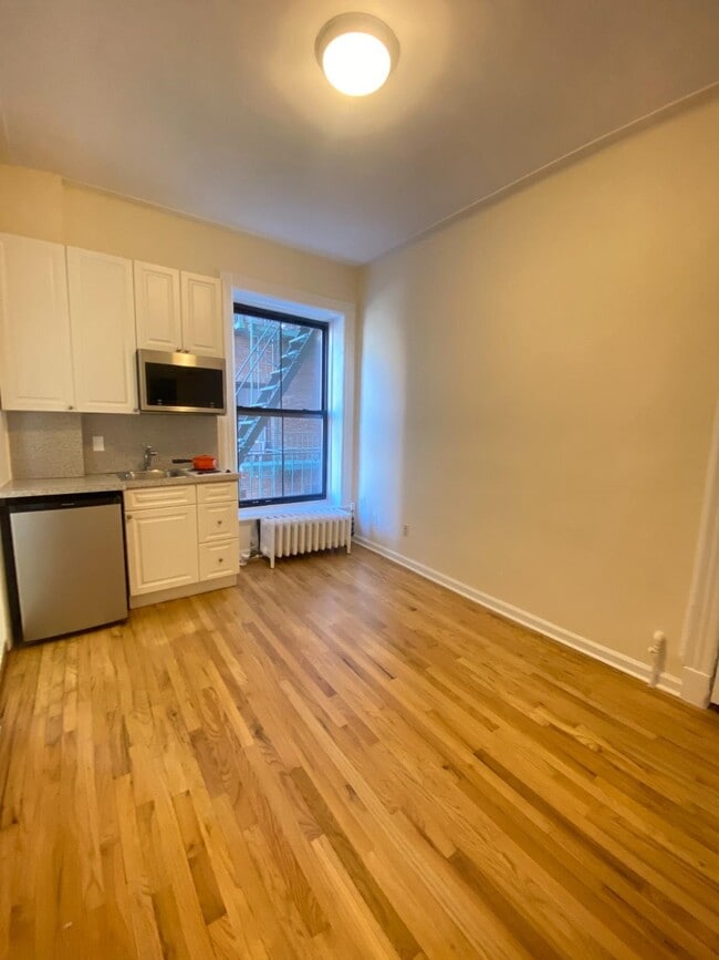 53 W 72nd St, Unit 3E in New York, NY - Foto de edificio - Building Photo