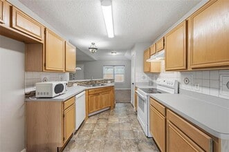 806 Springfield Dr in Cedar Hill, TX - Building Photo - Building Photo