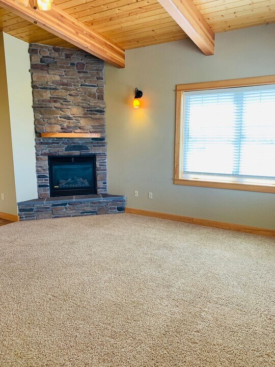 4852 Kendrick Pl in Missoula, MT - Building Photo
