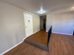 10301 La Paz Dr in Albuquerque, NM - Building Photo - Building Photo