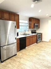 1416 SW 33rd Ct in Fort Lauderdale, FL - Building Photo - Building Photo