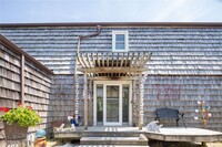 54 Cliff Rd in Amagansett, NY - Building Photo - Building Photo