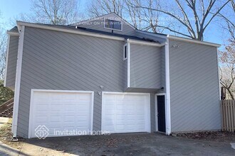 2230 Rolland St in Marietta, GA - Foto de edificio - Building Photo