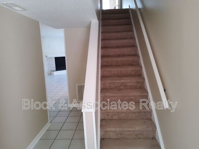 185 Forest View Dr in Winston-Salem, NC - Building Photo - Building Photo