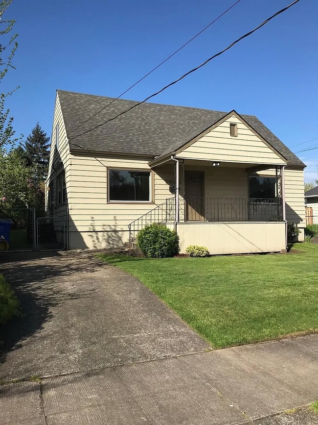 property at 9660 N Central St