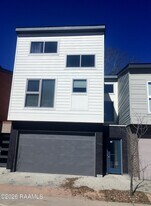 206 Highland Oaks Ln in Lafayette, LA - Building Photo