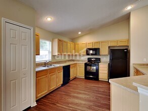 1005 Sandhill St in Groveland, FL - Building Photo - Building Photo