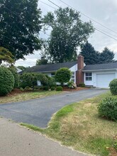 25 Fenwood Rd in Old Saybrook, CT - Building Photo - Building Photo