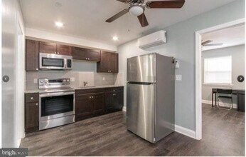 1855 N 19th St in Philadelphia, PA - Building Photo - Building Photo