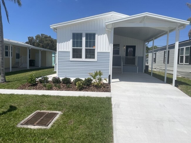 property at 1415 Main St