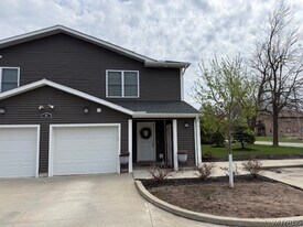 46 Roger Chaffee Dr in Buffalo, NY - Building Photo