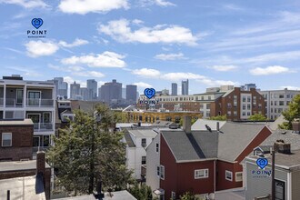 22 Paris St, Unit #3 in Boston, MA - Foto de edificio - Building Photo