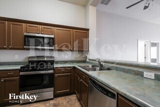 3236 W Vuelta De Los Mineros in Tucson, AZ - Building Photo - Building Photo