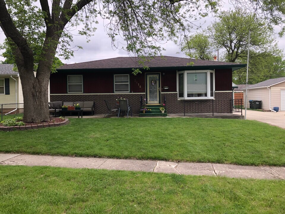 2614 19th Ave N in Fort Dodge, IA - Foto de edificio